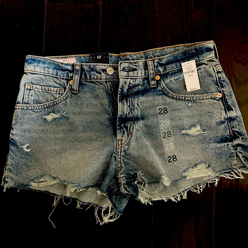 Denim distressed shorts, NWT